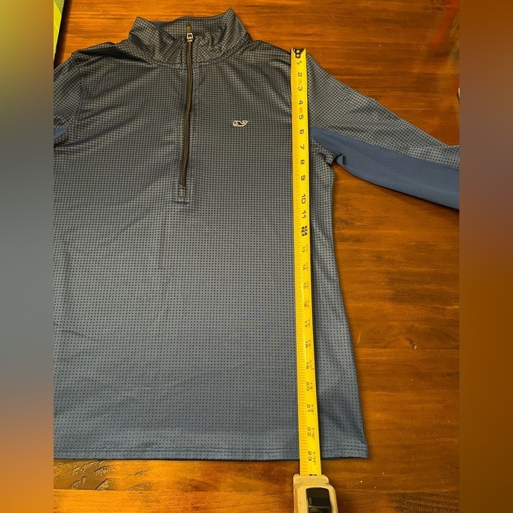 XS Vineyard Vines performance quarter zip in blue/black - Picture 12 of 12